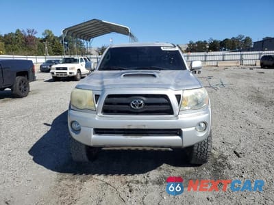 Piąte zdjęcie samochodu w środku: 2007 TOYOTA TACOMA V6 VIN:3TMLU42N47M011379 - miniatura