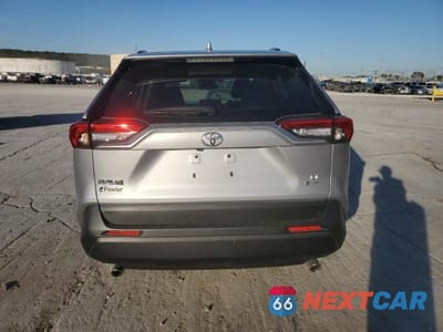 Zdjęcie 6 z 14 samochodu: 2025 TOYOTA RAV4 LE VIN:JTMLWRFV4SD311882 - miniatura