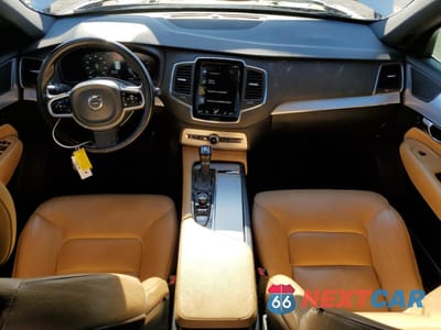 Zdjęcie 8 z 13 samochodu: 2018 VOLVO XC90 T5 VIN:YV4102PK4J1347394 - miniatura