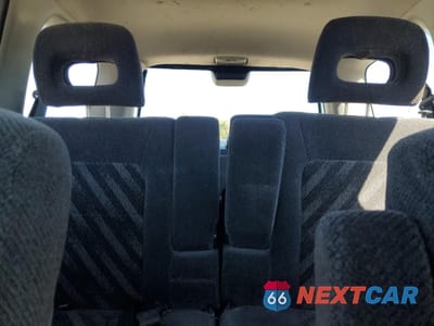 Zdjęcie 10 z 13 samochodu: 1999 HONDA CR-V LX VIN:JHLRD1846XC041933 - miniatura