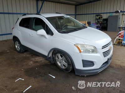 Czwarte zdjęcie samochodu z boku: 2015 CHEVROLET TRAX 1LT VIN:3GNCJRSB7FL173093 - miniatura
