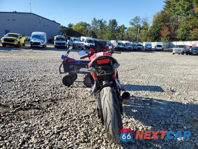 Czwarte zdjęcie samochodu z boku: 2018 HONDA CBR650 FA VIN:MLHRC7450J5400090 - miniatura