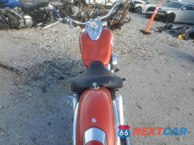 Zdjęcie 6 z 10 samochodu: 2003 HONDA VT750 CDD VIN:JH2RC44F83M102929 - miniatura