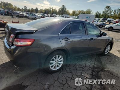 Trzecie zdjęcie samochodu z tyłu: 2011 TOYOTA CAMRY BASE VIN:4T1BF3EK7BU142646 - miniatura