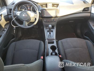 Zdjęcie 8 z 15 samochodu: 2019 NISSAN SENTRA S VIN:3N1AB7AP7KY239950 - miniatura