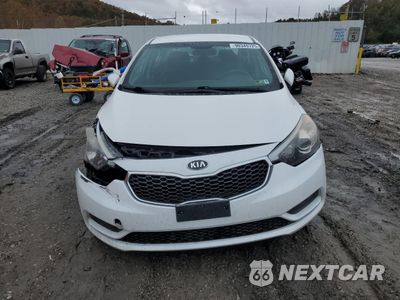 Piąte zdjęcie samochodu w środku: 2015 KIA FORTE LX VIN:KNAFX4A60F5339334 - miniatura