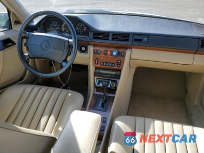 Zdjęcie 8 z 12 samochodu: 1990 MERCEDES-BENZ 300 E 2.6 VIN:WDBEA26D2LB221888 - miniatura