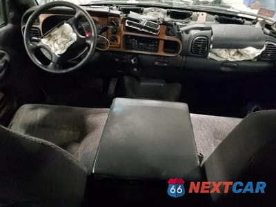 Zdjęcie 8 z 12 samochodu: 2001 DODGE RAM 2500 VIN:1B7KC23651J519973 - miniatura