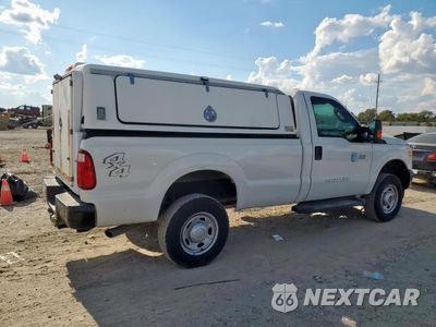 Trzecie zdjęcie samochodu z tyłu: 2014 FORD F250 SUPER DUTY VIN:1FTBF2B62EEA81176 - miniatura