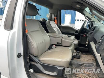 Piąte zdjęcie samochodu w środku: 2016 FORD F150 VIN:1FTMF1EF2GKD49226 - miniatura
