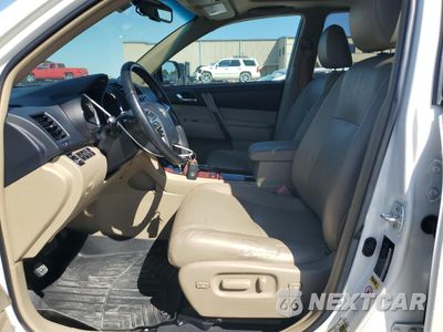 Zdjęcie 7 z 14 samochodu: 2013 TOYOTA HIGHLANDER LIMITED VIN:5TDDK3EH8DS251847 - miniatura