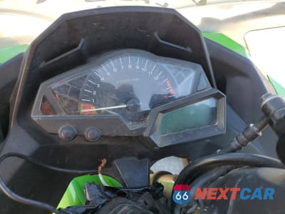 Zdjęcie 7 z 9 samochodu: 2015 KAWASAKI EX300 B VIN:JKAEX8B13FDA18612 - miniatura