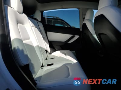 Zdjęcie 11 z 15 samochodu: 2021 TESLA MODEL Y VIN:5YJYGDEE8MF240978 - miniatura