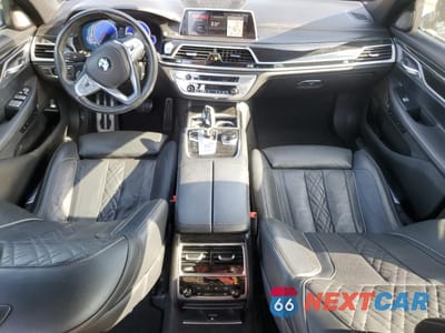 Zdjęcie 8 z 12 samochodu: 2019 BMW 750 XI VIN:WBA7F2C58KB240403 - miniatura