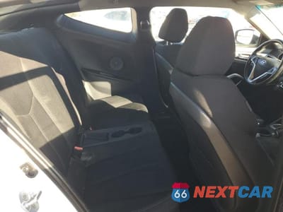 Zdjęcie 10 z 11 samochodu: 2017 HYUNDAI VELOSTER VIN:KMHTC6AD7HU311496 - miniatura