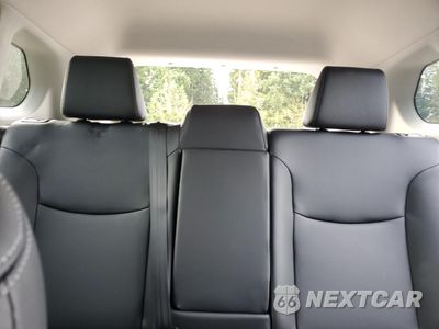 Zdjęcie 10 z 16 samochodu: 2024 TOYOTA COROLLA CROSS XLE VIN:7MUDAABGXRV089526 - miniatura