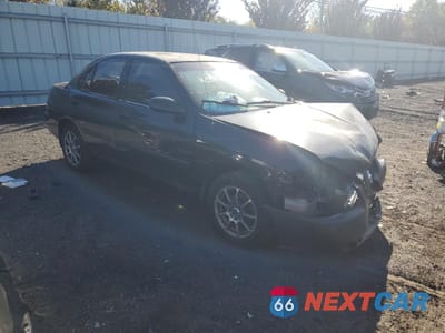 Czwarte zdjęcie samochodu z boku: 2004 NISSAN SENTRA 1.8 VIN:3N1CB51D84L896808 - miniatura