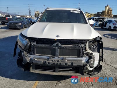 Piąte zdjęcie samochodu w środku: 2023 MERCEDES-BENZ EQB 300 4MATIC VIN:W1N9M0KB9PN068331 - miniatura