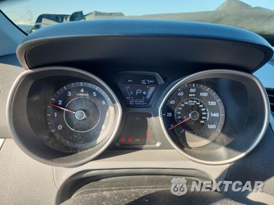 Zdjęcie 9 z 15 samochodu: 2016 HYUNDAI ELANTRA SE VIN:5NPDH4AE6GH794074 - miniatura