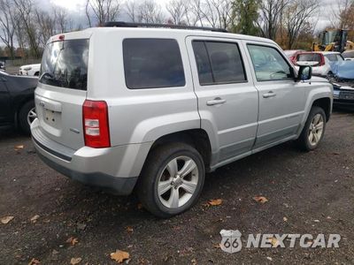 Trzecie zdjęcie samochodu z tyłu: 2011 JEEP PATRIOT SPORT VIN:1J4NF1GB2BD265770 - miniatura