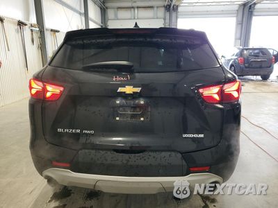 Zdjęcie 6 z 16 samochodu: 2019 CHEVROLET BLAZER 2LT VIN:3GNKBGRS1KS699707 - miniatura