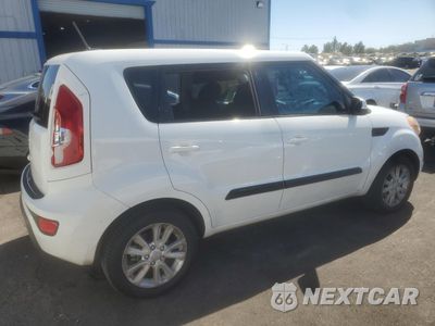 Trzecie zdjęcie samochodu z tyłu: 2013 KIA SOUL + VIN:KNDJT2A62D7557192 - miniatura