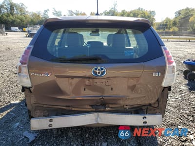 Zdjęcie 6 z 14 samochodu: 2016 TOYOTA PRIUS V VIN:JTDZN3EU0GJ047023 - miniatura