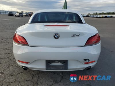 Zdjęcie 10 z 13 samochodu: 2009 BMW Z4 SDRIVE35I VIN:WBALM73599E381751 - miniatura