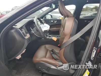 Zdjęcie 7 z 13 samochodu: 2021 VOLVO XC60 T5 MOMENTUM VIN:YV4102RK7M1870782 - miniatura