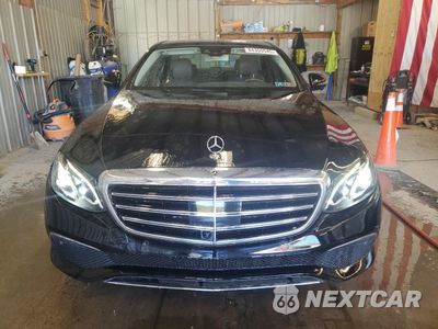 Piąte zdjęcie samochodu w środku: 2019 MERCEDES-BENZ E 300 4MATIC VIN:WDDZF4KB6KA657156 - miniatura
