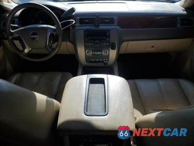 Zdjęcie 8 z 12 samochodu: 2012 GMC YUKON SLT VIN:1GKS2CE03CR180396 - miniatura