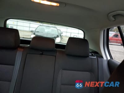 Zdjęcie 10 z 14 samochodu: 2011 VOLKSWAGEN GOLF VIN:WVWNM7AJ3BW026148 - miniatura