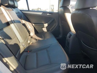 Zdjęcie 10 z 13 samochodu: 2017 VOLKSWAGEN JETTA SE VIN:3VWDB7AJ7HM355183 - miniatura