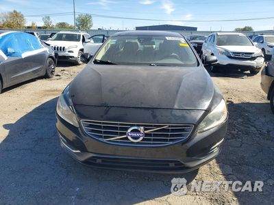 Piąte zdjęcie samochodu w środku: 2017 VOLVO S60 PREMIER VIN:LYV402HK6HB127191 - miniatura