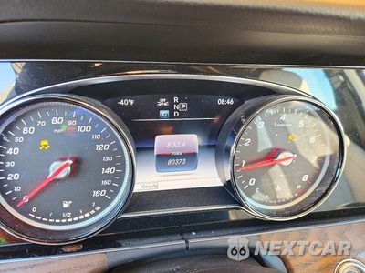 Zdjęcie 9 z 12 samochodu: 2018 MERCEDES-BENZ E 300 VIN:WDDZF4JB2JA469010 - miniatura