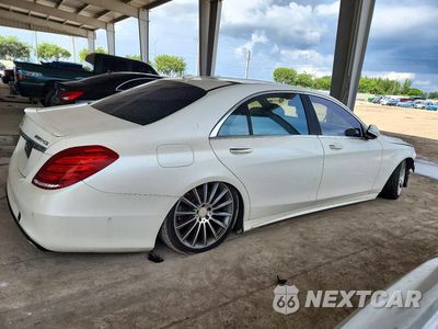 Trzecie zdjęcie samochodu z tyłu: 2015 MERCEDES-BENZ S 550 VIN:WDDUG8CBXFA168634 - miniatura