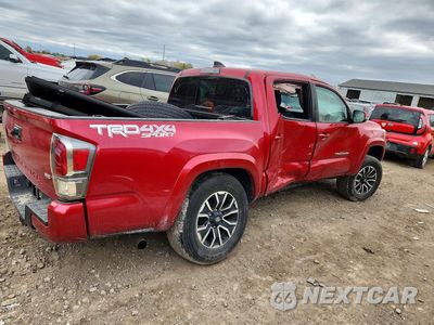 Trzecie zdjęcie samochodu z tyłu: 2021 TOYOTA TACOMA TRD SPORT VIN:3TMCZ5AN8MM448810 - miniatura