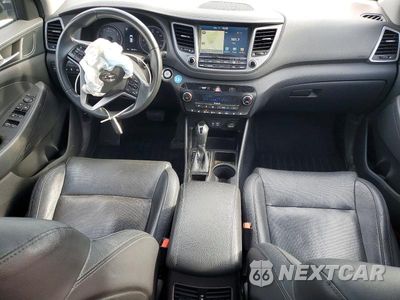 Zdjęcie 8 z 14 samochodu: 2017 HYUNDAI TUCSON LIMITED VIN:KM8J3CA26HU293318 - miniatura