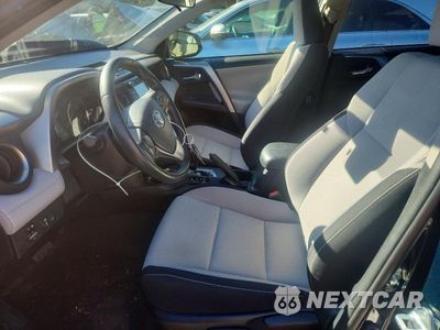 Zdjęcie 8 z 15 samochodu: 2018 TOYOTA RAV4 HYBRID XLE VIN:JTMRJREV9JD218283 - miniatura