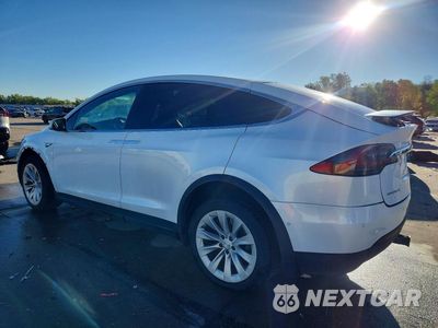 Drugie zdjęcie samochodu z przodu: 2016 TESLA MODEL X VIN:5YJXCBE29GF021906 - miniatura