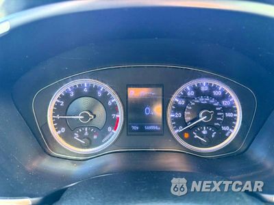 Zdjęcie 10 z 12 samochodu: 2019 HYUNDAI SANTA FE SE VIN:5NMS2CAD2KH112372 - miniatura