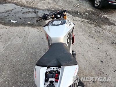 Zdjęcie 6 z 10 samochodu: 2019 APRILIA TUONO V4 VIN:ZD4KGUA12KS000077 - miniatura