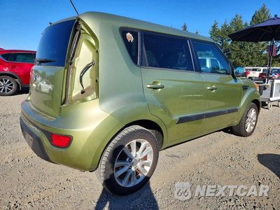 Trzecie zdjęcie samochodu z tyłu: 2013 KIA SOUL + VIN:KNDJT2A61D7513023 - miniatura