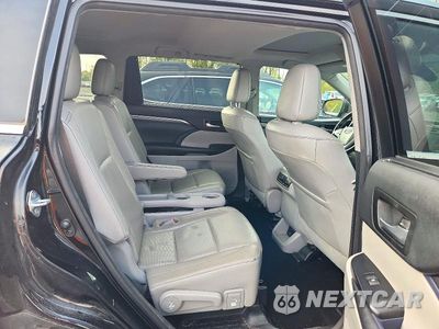 Zdjęcie 11 z 13 samochodu: 2017 TOYOTA HIGHLANDER HYBRID LIMITED VIN:5TDDGRFH1HS031314 - miniatura