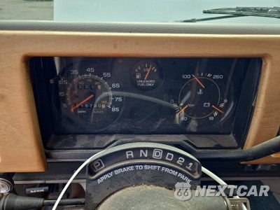 Zdjęcie 9 z 13 samochodu: 1994 CHEVROLET G20 VIN:1GBEG25K8RF183850 - miniatura