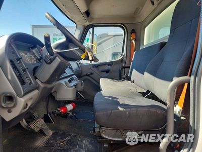 Zdjęcie 7 z 12 samochodu: 2020 FREIGHTLINER BUSINESS CLASS M2 BOX TRUCK VIN:3ALACWFC2LDLY1981 - miniatura