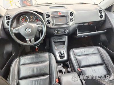 Zdjęcie 8 z 13 samochodu: 2011 VOLKSWAGEN TIGUAN S VIN:WVGBV7AX3BW506349 - miniatura