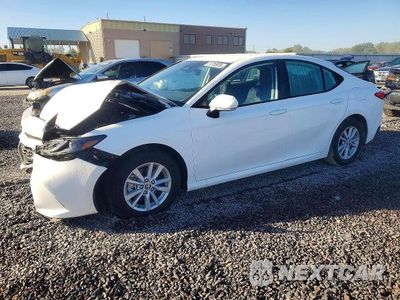2026 TOYOTA CAMRY LE 4T1DAACK2TU218354 - główne zdjęcie licytacji z USA - miniatura