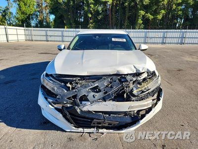 Piąte zdjęcie samochodu w środku: 2018 HONDA ACCORD LX VIN:1HGCV1F17JA115941 - miniatura