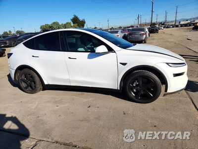 Czwarte zdjęcie samochodu z boku: 2026 TESLA MODEL Y VIN:7SAYGDED8TA450728 - miniatura